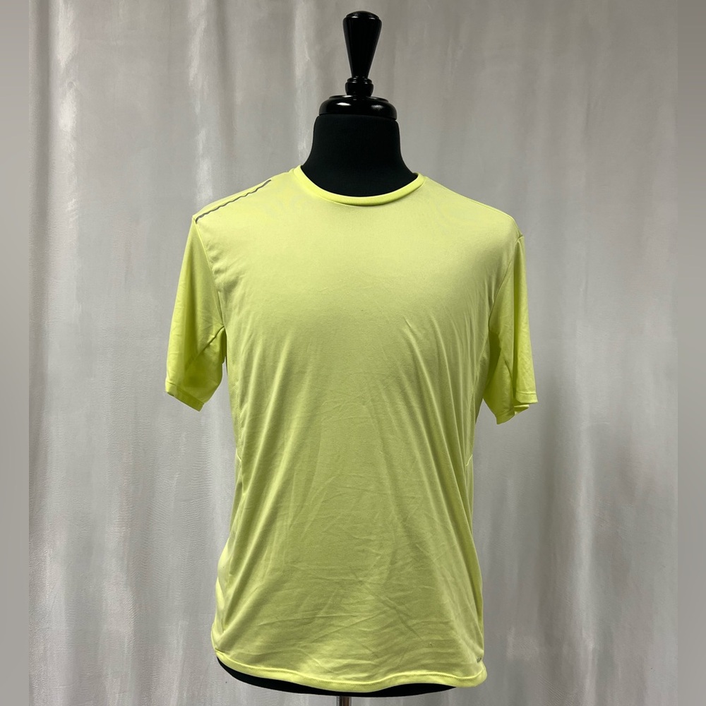 Decathlon Men's Yellow T-Shirt Size L